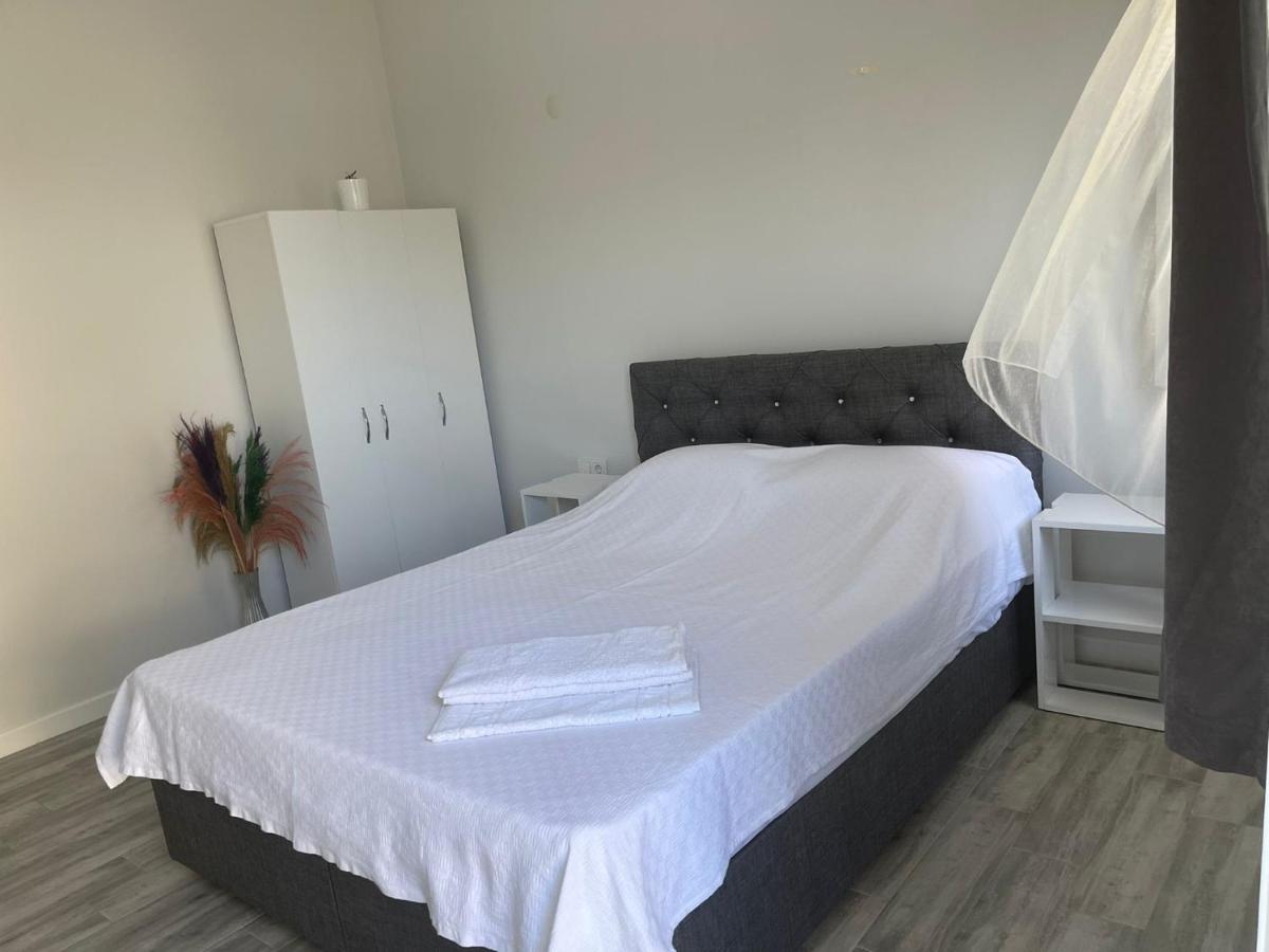 Merlin Apart Otel Karaburun  Eksteriør billede